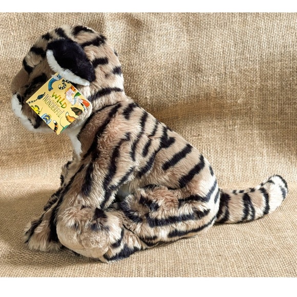 Vintage Wildlife Artists Plush Tiger Stuffed Animal Floppy Soft Toy Wild Cat - Picture 2 of 8